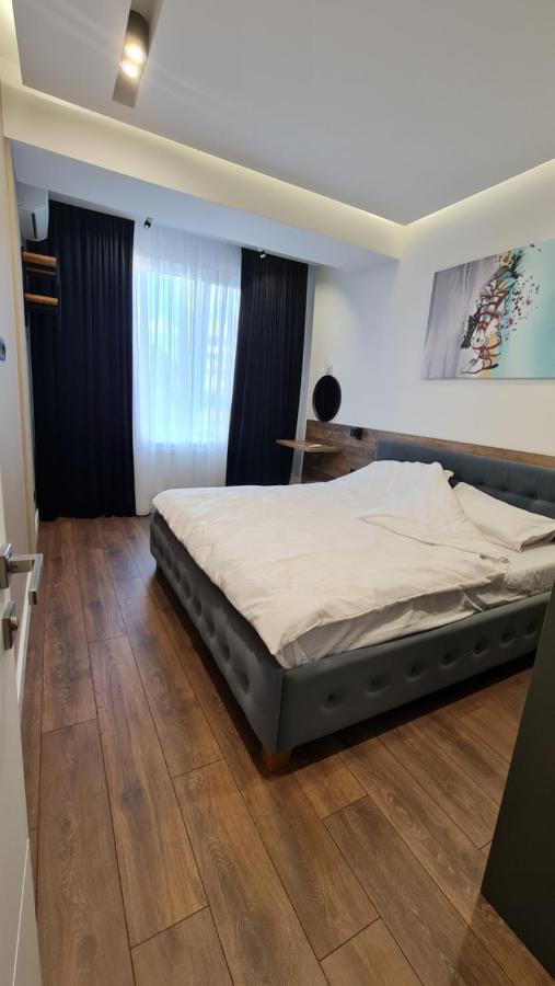 Ferienwohnung Oasis-Rent Kischinau Exterior foto